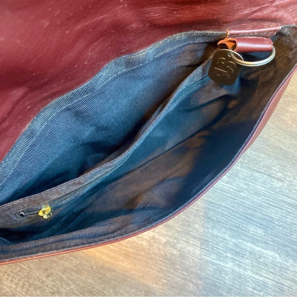 Vintage SAS Burgundy Leather Clutch with Strap - Picture 5 of 5